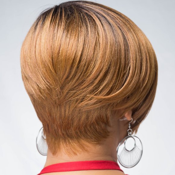 Short and Sassy Wig - Picture 6 of 8
